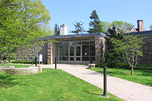 Willoughby Wallace Library 300x200